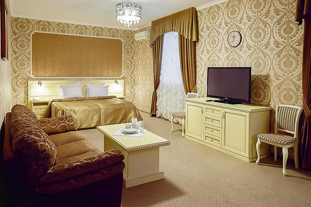 Praga Hotel Krasnodar Ngoại thất bức ảnh